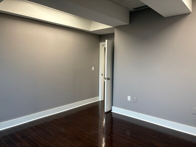 More Photos Of 6099 Riverside Dr, Dublin Office For Lease