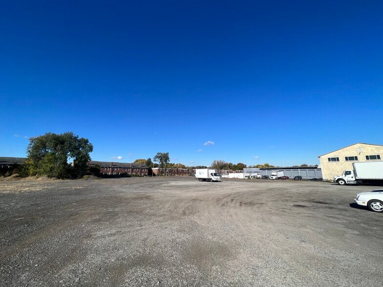 More Photos Of 1445 Calcon Hook Rd, Sharon Hill Warehouse For Lease