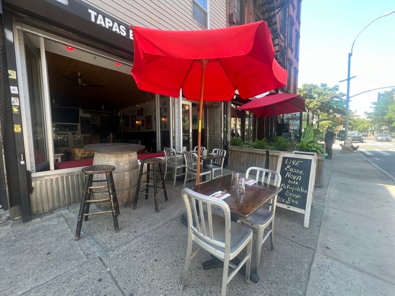 More Photos Of 340 Franklin Ave, Brooklyn Restaurant For Lease