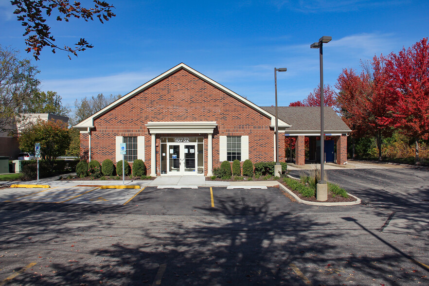 Primary Photo Of 16732 W 159th St, Lockport Bank For Lease