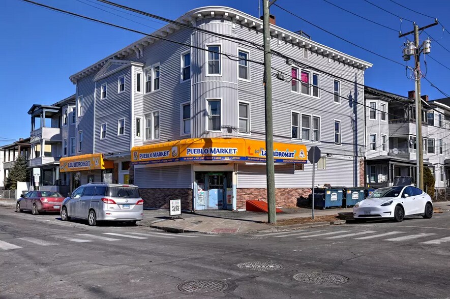 Primary Photo Of 420-428 Pembroke St, Bridgeport General Retail For Sale