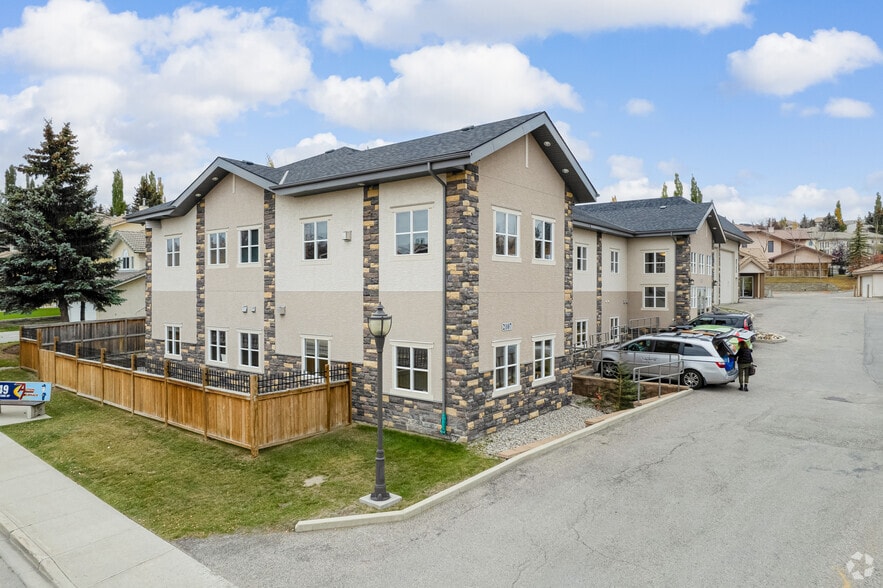 More Photos Of 2107 Sirocco Dr SW, Calgary Office For Sale