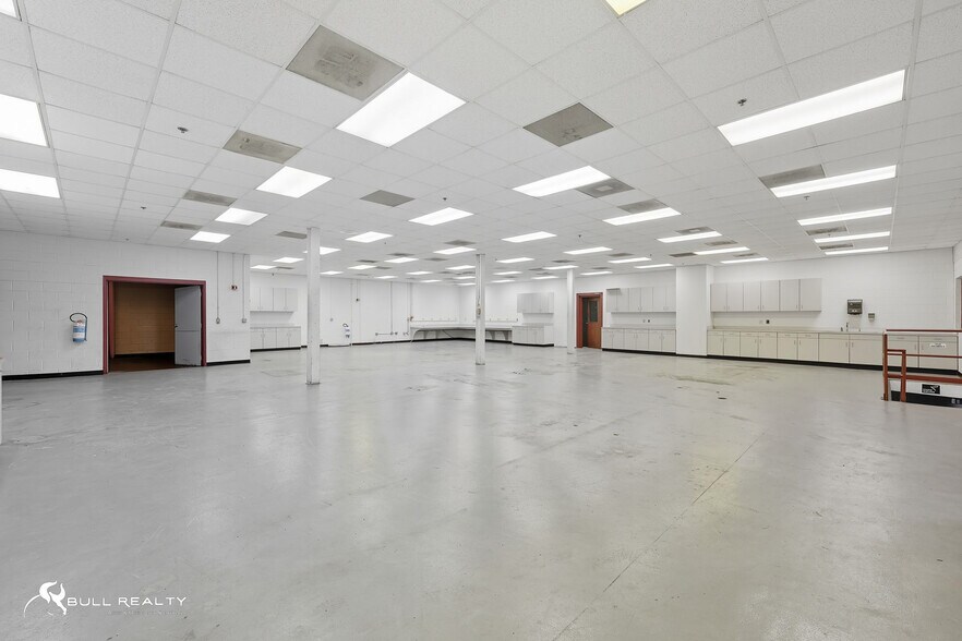 More Photos Of 458 Whitfield St, Fayetteville Manufacturing For Lease