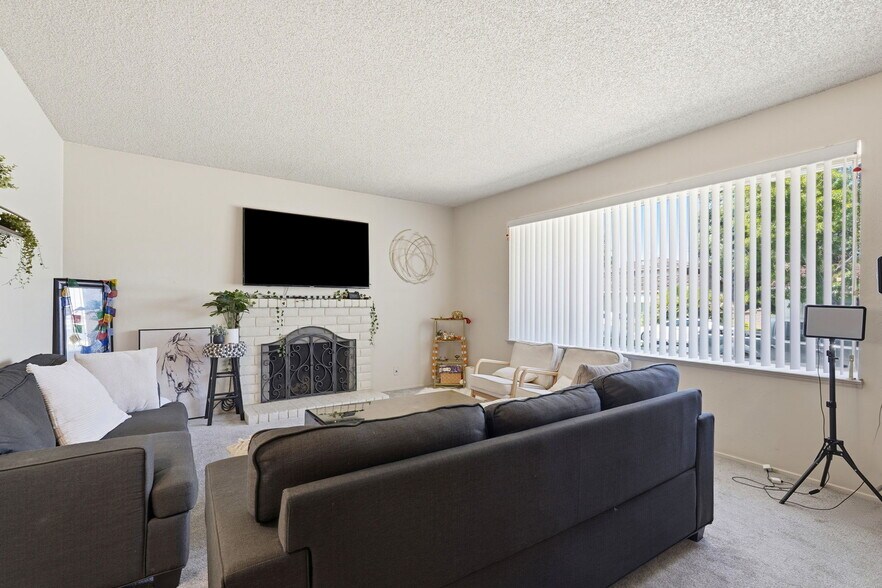 More Photos Of 635 Bolton Ct, San Jose Apartments For Sale