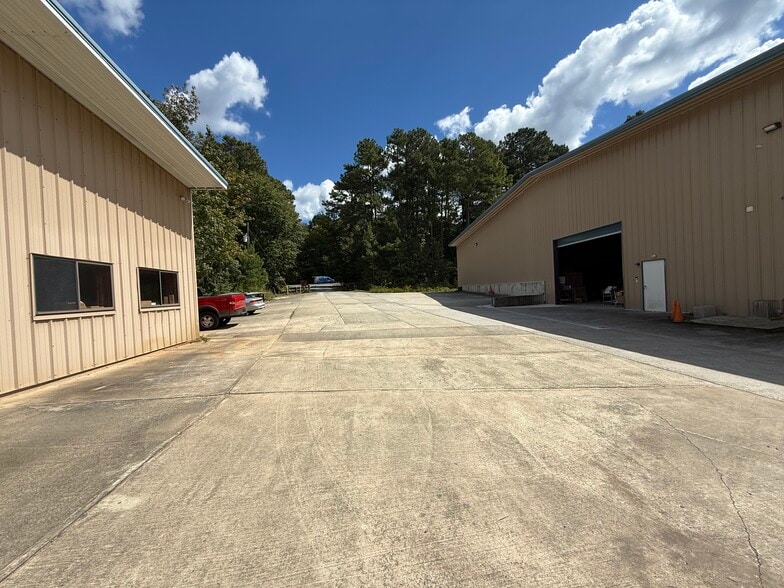More Photos Of 2722 NC 87 S, Moncure Light Distribution For Lease