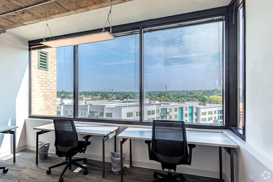 More Photos Of 1515 Mockingbird Ln, Charlotte Office For Lease