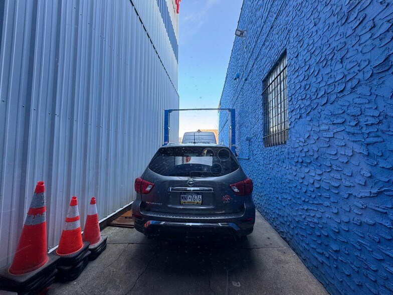 More Photos Of 6307 Fresh Pond Rd, Ridgewood Auto Repair For Sale