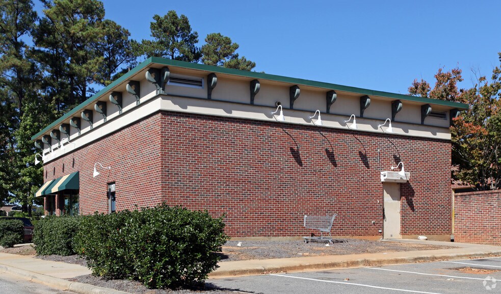 More Photos Of 117 Small Pine Dr, Raleigh Restaurant For Sale