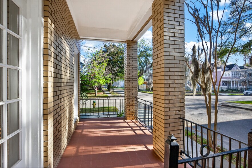 More Photos Of 923 E Park Ave, Savannah Apartments For Sale