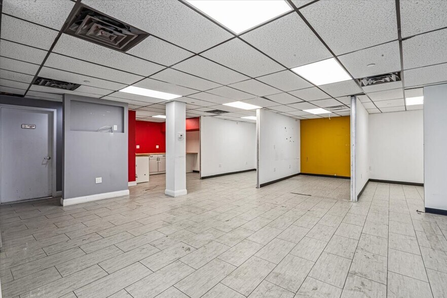 More Photos Of 32-04 38th Ave, Long Island City Apartments For Lease