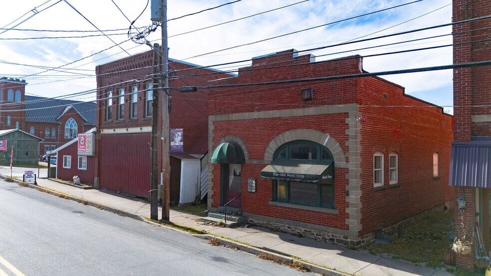 More Photos Of 527 Main St, Ulysses Storefront Retail Residential For Sale