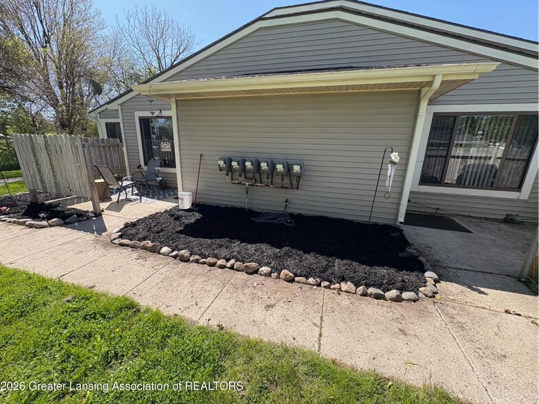 More Photos Of 2140 Adelpha Ave, Holt Apartments For Sale
