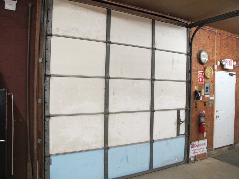 More Photos Of 4056 Marietta Ave, Mount Joy Light Distribution For Lease