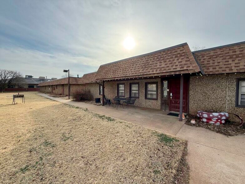 More Photos Of 70 N 31st St, Clinton Healthcare For Sale