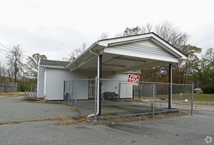 More Photos Of 1437 Tryon Courthouse Rd, Bessemer City Freestanding For Sale