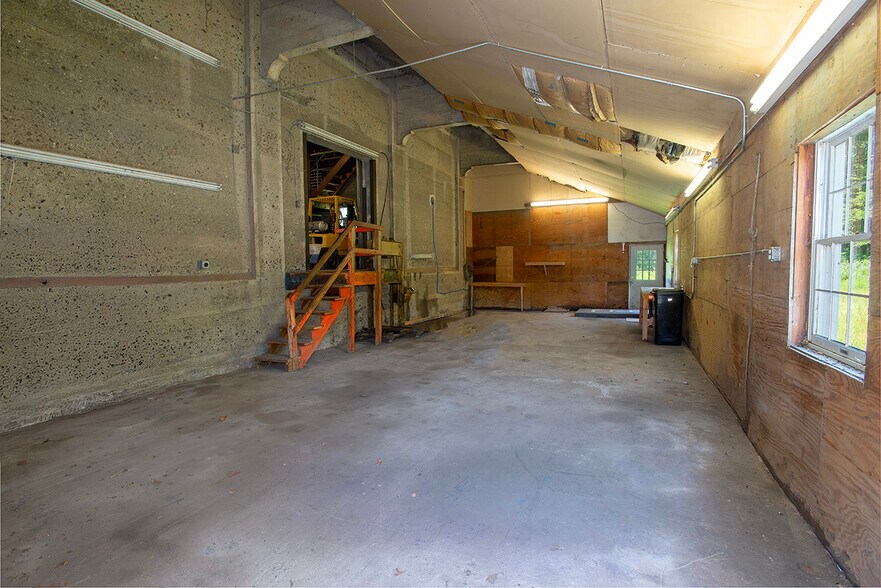 More Photos Of 48 Hope Rd, Blairstown Health Club For Sale