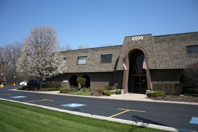 Primary Photo Of 6500 W College Dr, Palos Heights Flex For Sale