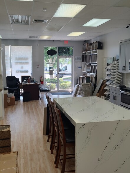 More Photos Of 1558 Palm Beach Lakes Blvd, West Palm Beach Freestanding For Lease