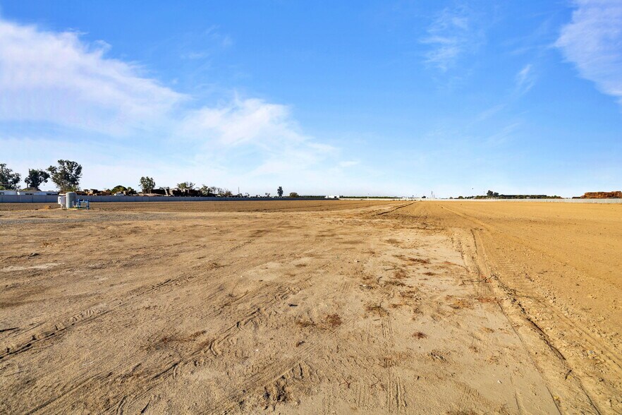 More Photos Of 3641 S Cherry Ave, Fresno Land For Sale