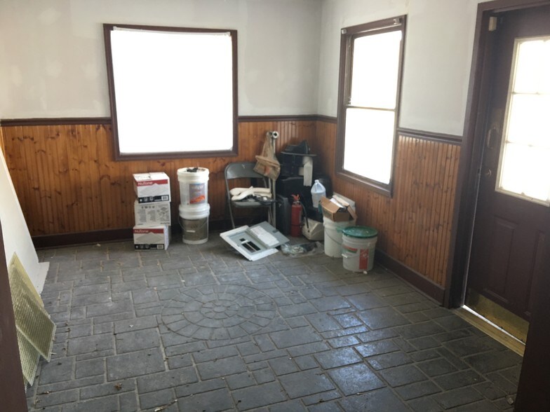 More Photos Of 1815 Millwood Pike, Winchester Restaurant For Sale
