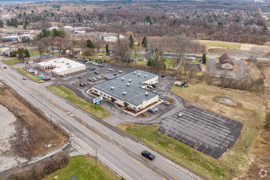 More Photos Of 8360 Seneca Tpke, New Hartford General Retail For Sale