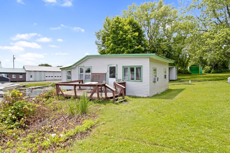 More Photos Of 356 King St, Fair Haven Marina For Sale