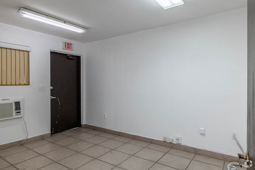 More Photos Of 14315 SW 139th Ct, Miami Warehouse For Lease