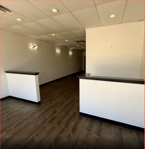 More Photos Of 8225-8227 Jefferson Hwy, Harahan Unknown For Lease