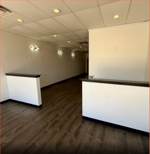 More Photos Of 8225-8233 Jefferson Hwy, New Orleans Storefront Retail Office For Lease