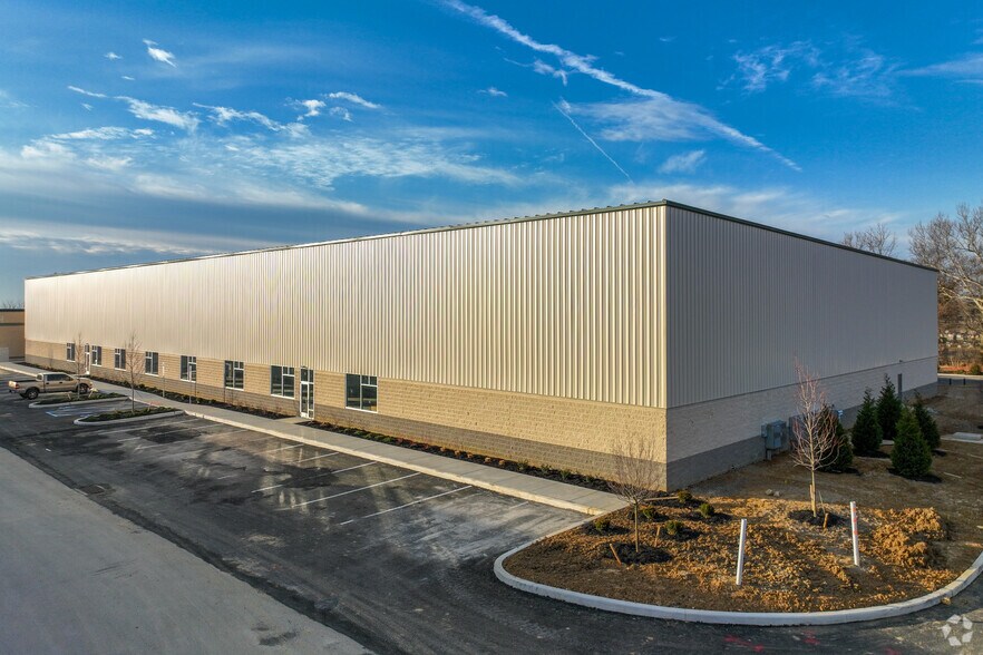 Primary Photo Of 3904 Columbia Ave, Marcus Hook Warehouse For Lease