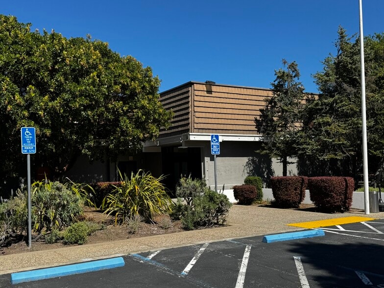 More Photos Of 19 Davis Dr, Belmont Office For Lease