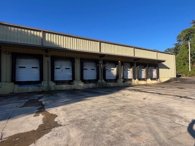 More Photos Of 170 Carlozzi Dr, Forest City Manufacturing For Lease