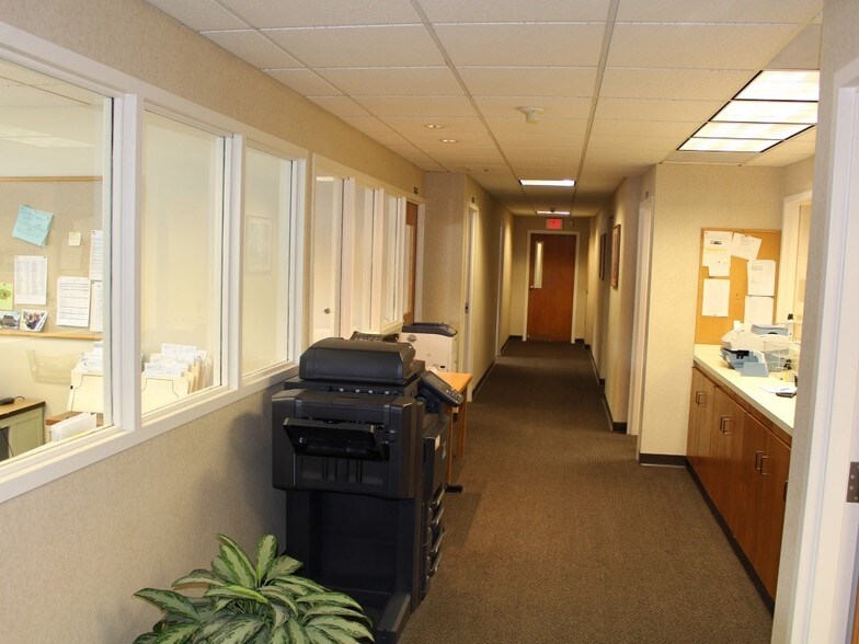 More Photos Of 427 Goshen Rd, Torrington Flex For Sale