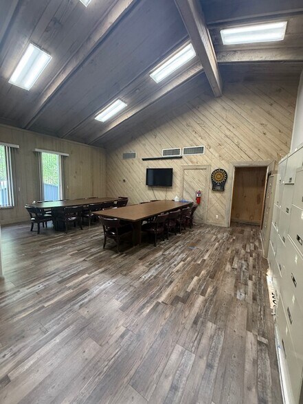 More Photos Of 725 S J St, Pensacola Office Residential For Sale