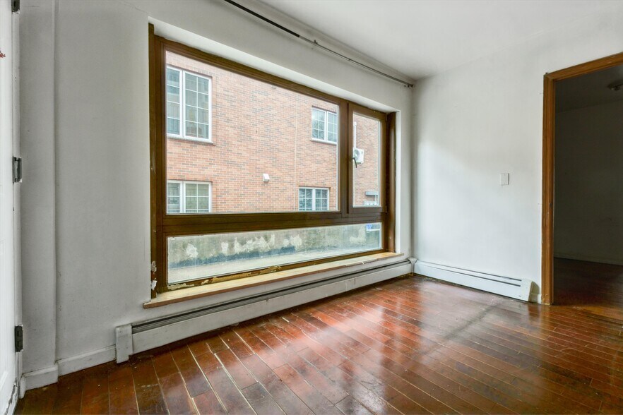 More Photos Of 5735 Lawrence St, Flushing Apartments For Sale