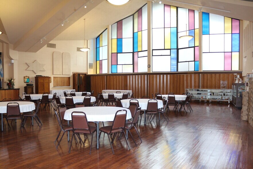 More Photos Of 1140 Governor St, Springfield Religious Facility For Sale