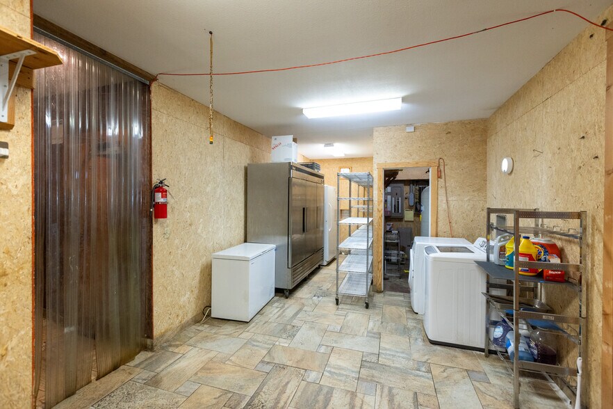 More Photos Of 1258 Highway 141, White Salmon Hospitality For Sale