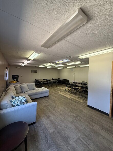 More Photos Of 1128 Dean Forest Rd, Savannah Office For Lease
