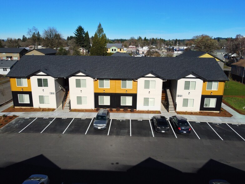 More Photos Of 219-221 SE Clark Ave, Battle Ground Apartments For Sale