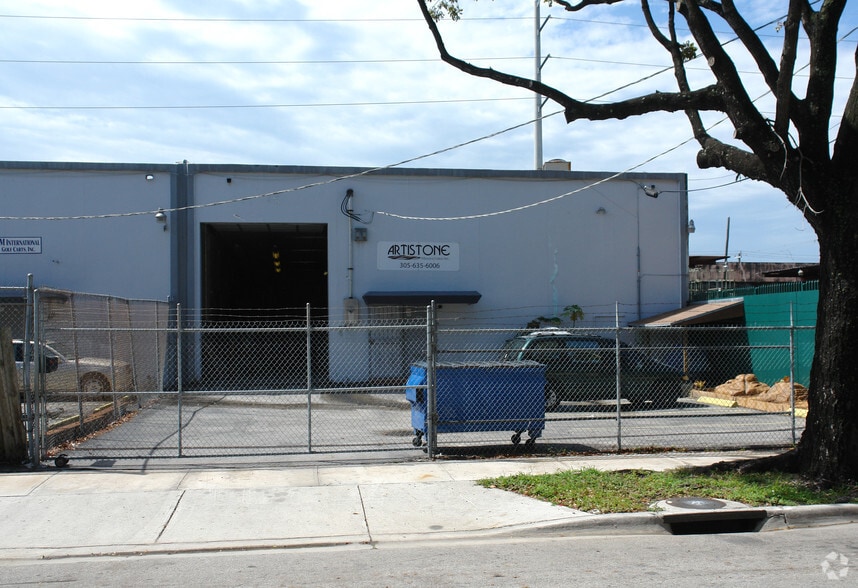 Primary Photo Of 1756-1770 NW 23rd St, Miami Warehouse For Lease