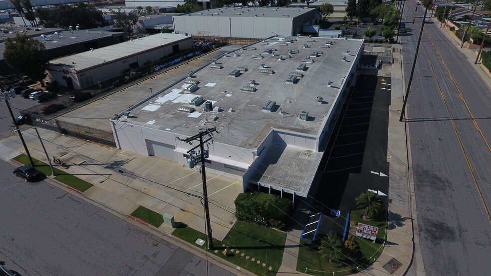 More Photos Of 13821 Marquardt Ave, Santa Fe Springs Manufacturing For Lease