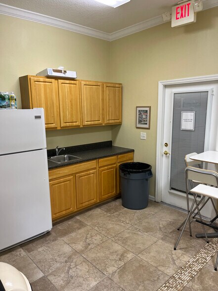 More Photos Of 2719 Letap Ct, Land O' Lakes Office Residential For Lease