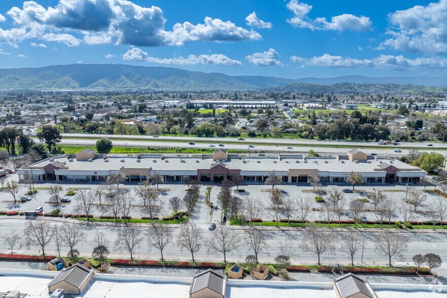 More Photos Of 8555 San Ysidro Ave, Gilroy Freestanding For Lease