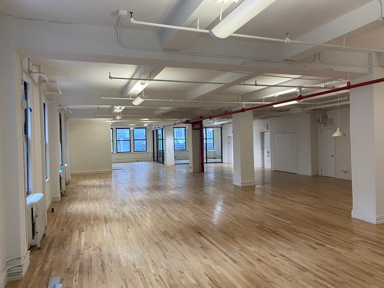 More Photos Of 141 W 28th St, New York Loft Creative Space For Lease