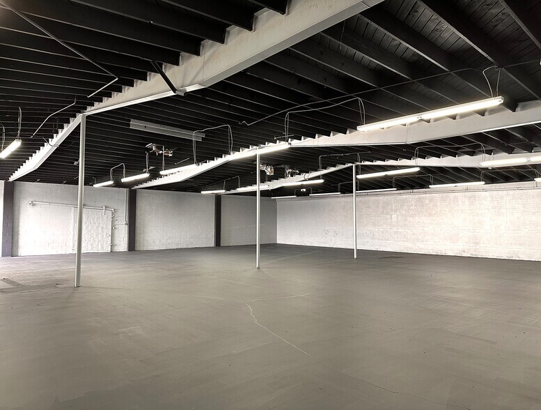 More Photos Of 3433 E Pico Blvd, Los Angeles Warehouse For Lease