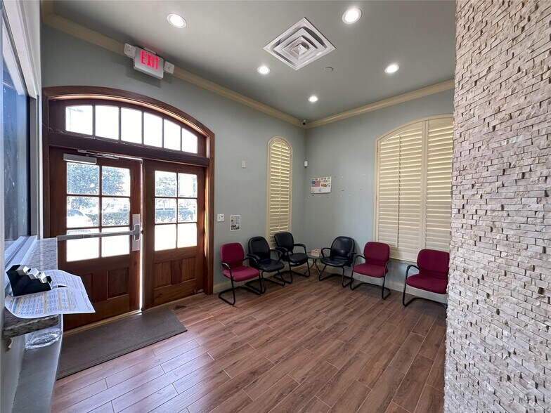 More Photos Of 7700 San Jacinto Pl, Plano Medical For Sale