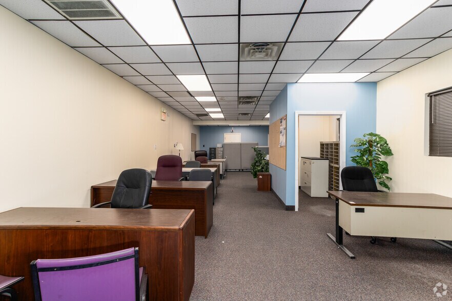 More Photos Of 600 G St, Millville Light Manufacturing For Lease