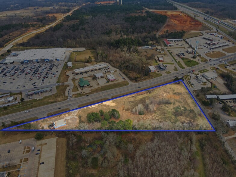 More Photos Of 3207 S Main St, Lindale Land For Lease