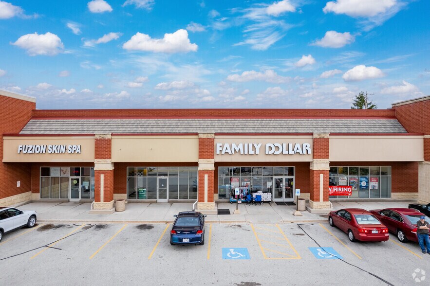 More Photos Of 2817 N 15th St, Sheboygan Supermarket For Lease