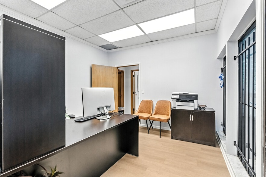 More Photos Of 8431 Baymeadows Way, Jacksonville Loft Creative Space For Lease